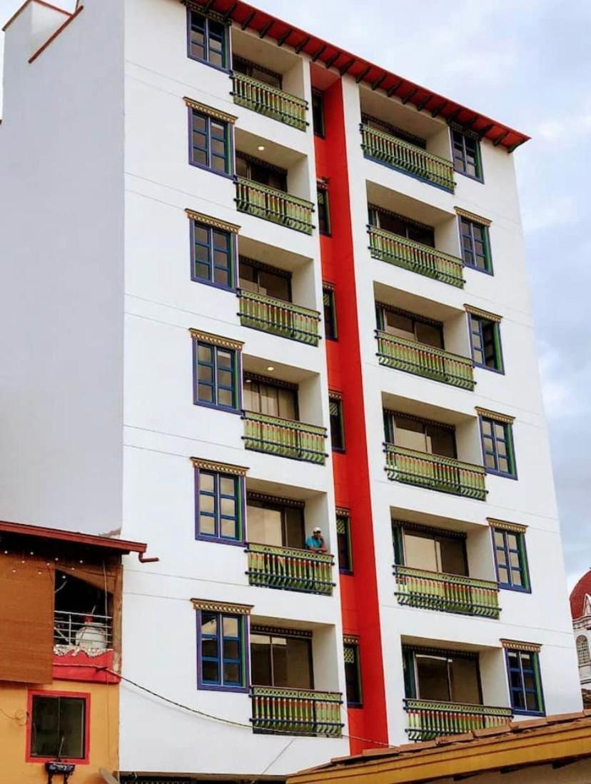 Apartamentos San Jose Vistal Al Lago, Cerca Del Parque. Guatape. Zewnętrze zdjęcie